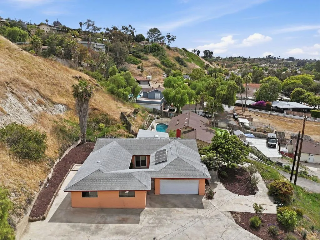 https://cdn.realtyfeed.com/cdn/127/306713933/267d8cb50ce3f8a3cc773867c219ebec.webp