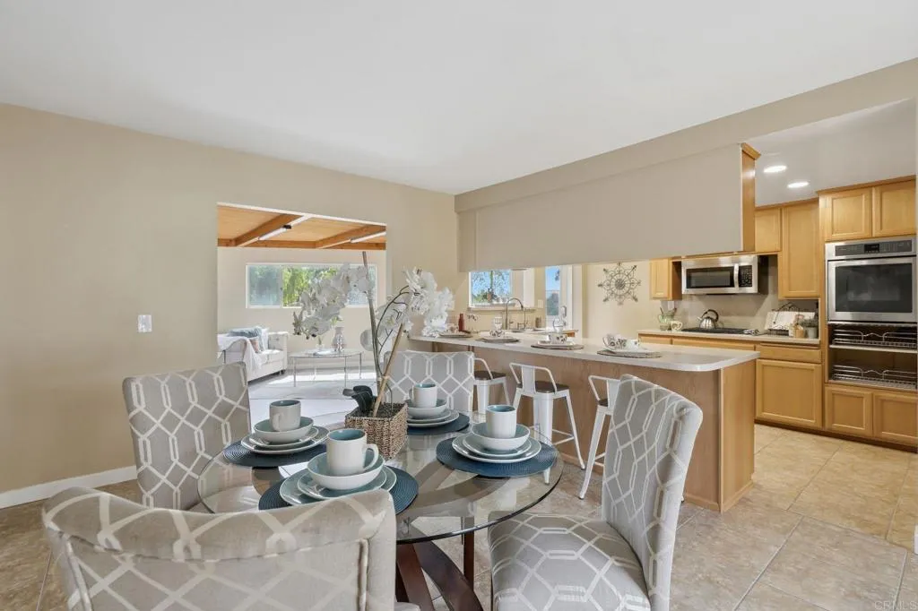 https://cdn.realtyfeed.com/cdn/127/306713933/e518836790c246ae973ce9554519d187.webp