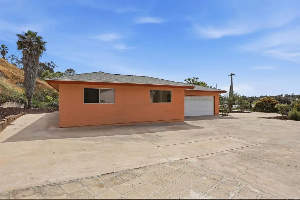 https://cdn.realtyfeed.com/cdn/127/306713933/e9baae17fd954bd576f4240884b8628a.webp