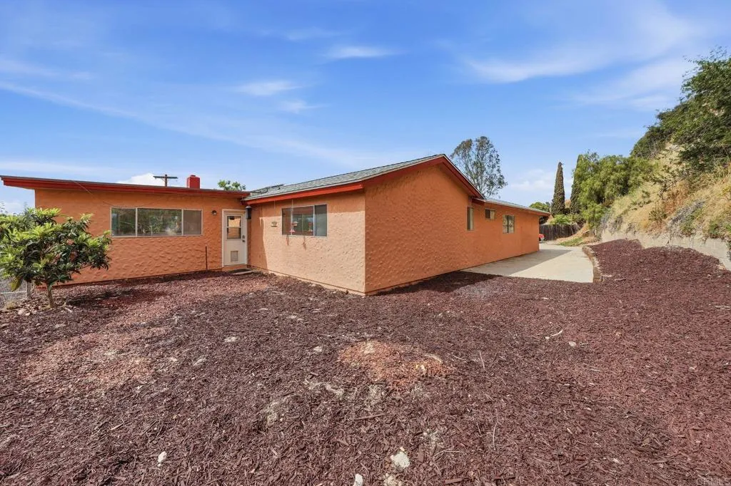 https://cdn.realtyfeed.com/cdn/127/306713933/f7753a3efcde3a1ff3f085535f861e26.webp