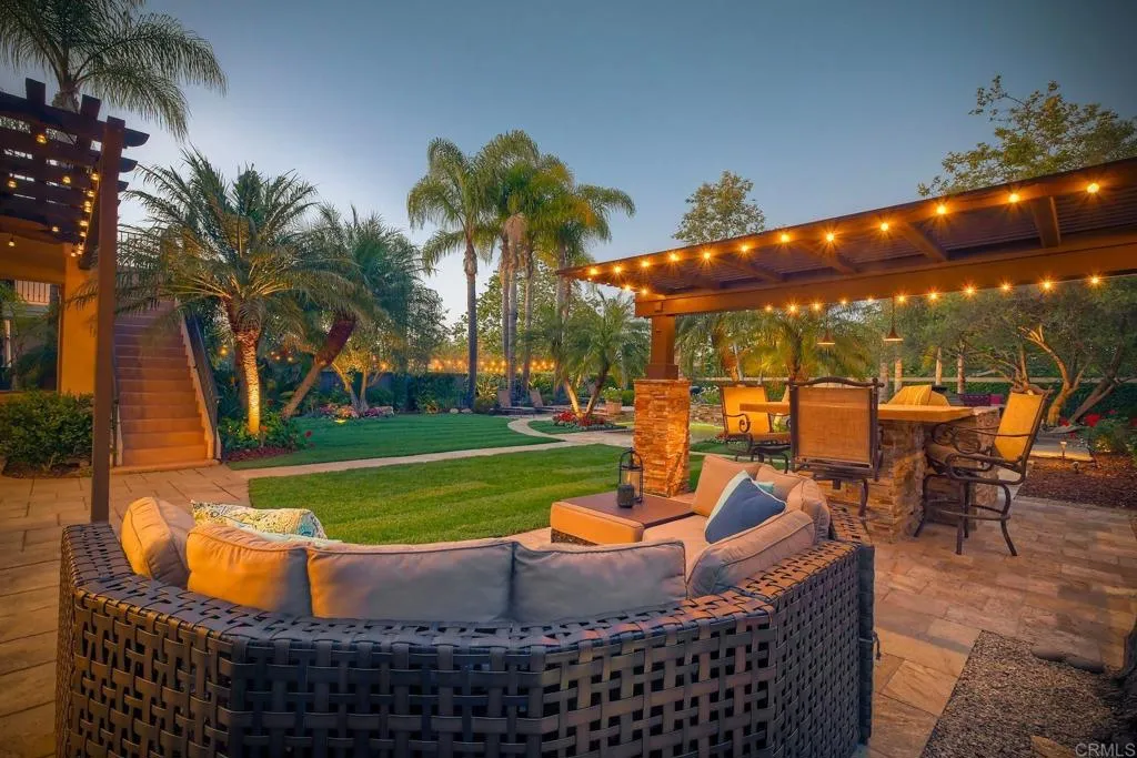 https://cdn.realtyfeed.com/cdn/127/306713935/78b277c002ef60a648a589496ea15f23.webp