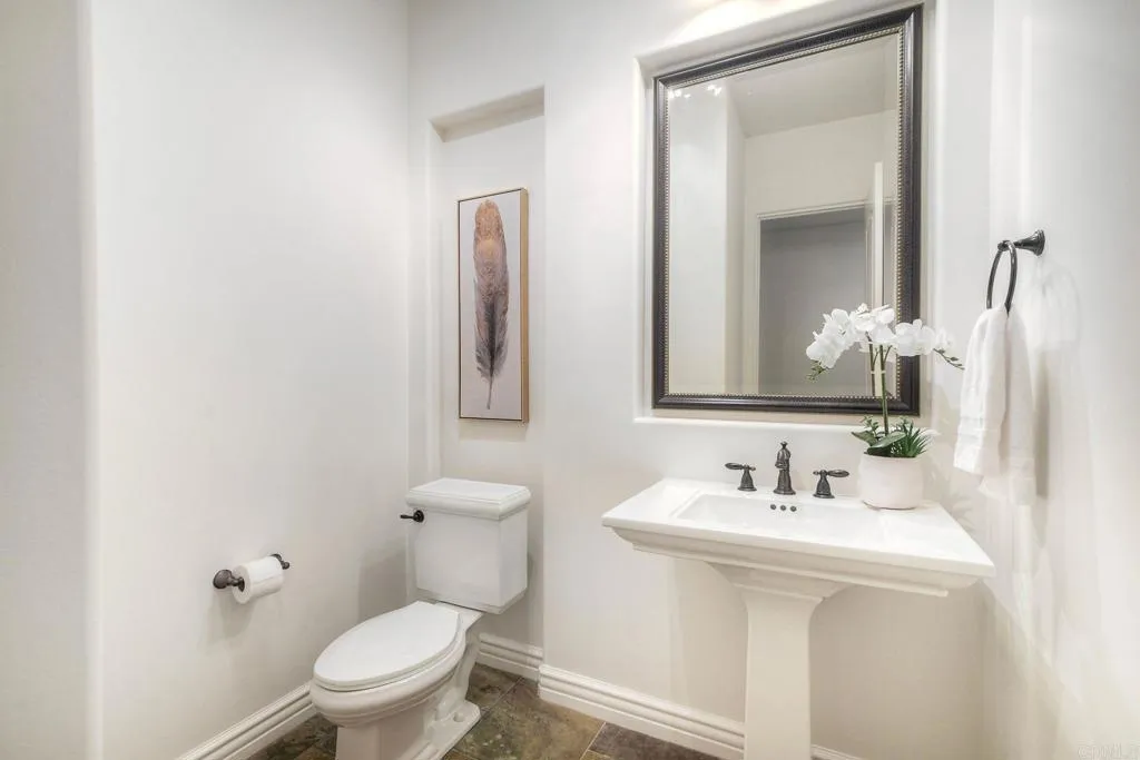 https://cdn.realtyfeed.com/cdn/127/306713935/e1e1bfdad4d4fe88a68f94ffa733a1c1.webp