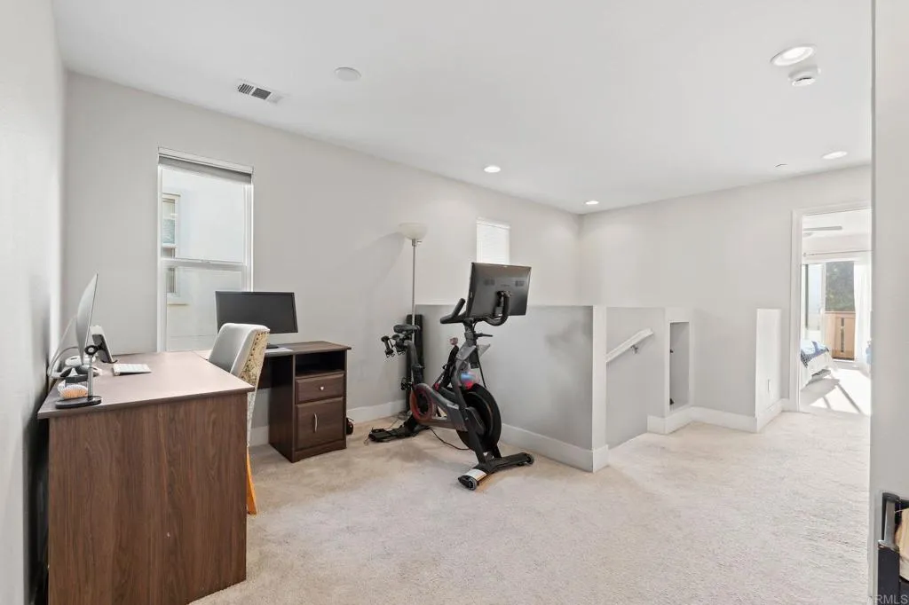 https://cdn.realtyfeed.com/cdn/127/306713976/1652d50c99d21aa175f8f60668243c27.webp