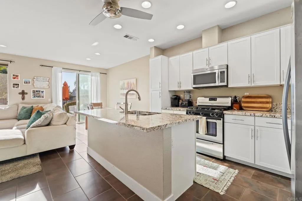 https://cdn.realtyfeed.com/cdn/127/306713976/1c26e6596acf87b4e50723317d8781bc.webp