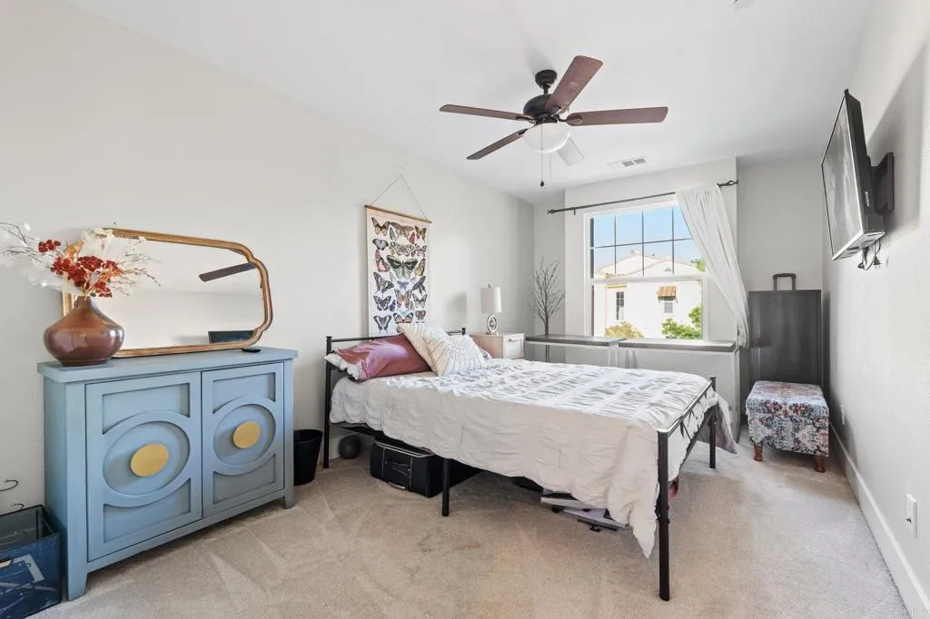 https://cdn.realtyfeed.com/cdn/127/306713976/211279ad446b87338d2e0abca668fb94.webp