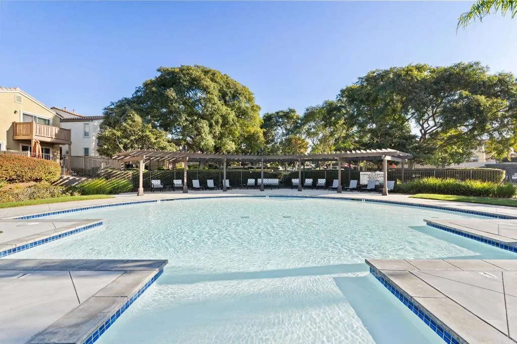 https://cdn.realtyfeed.com/cdn/127/306713976/292dd4ba8c704013db44514b132430c5.webp