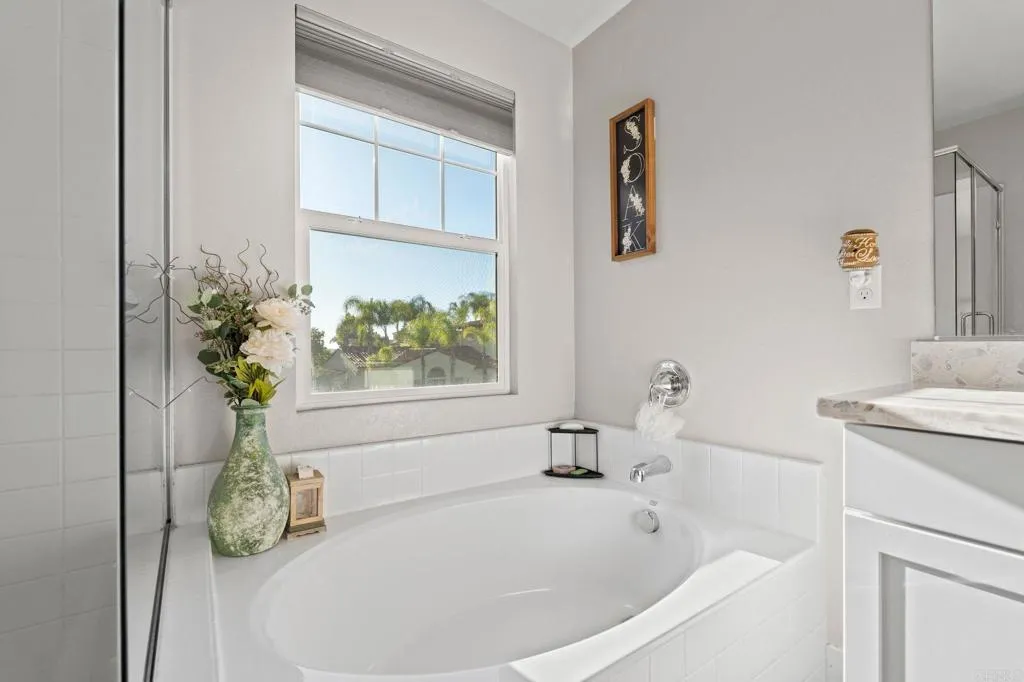 https://cdn.realtyfeed.com/cdn/127/306713976/61a1593156fdd81ec0cbefd9f9f82d34.webp