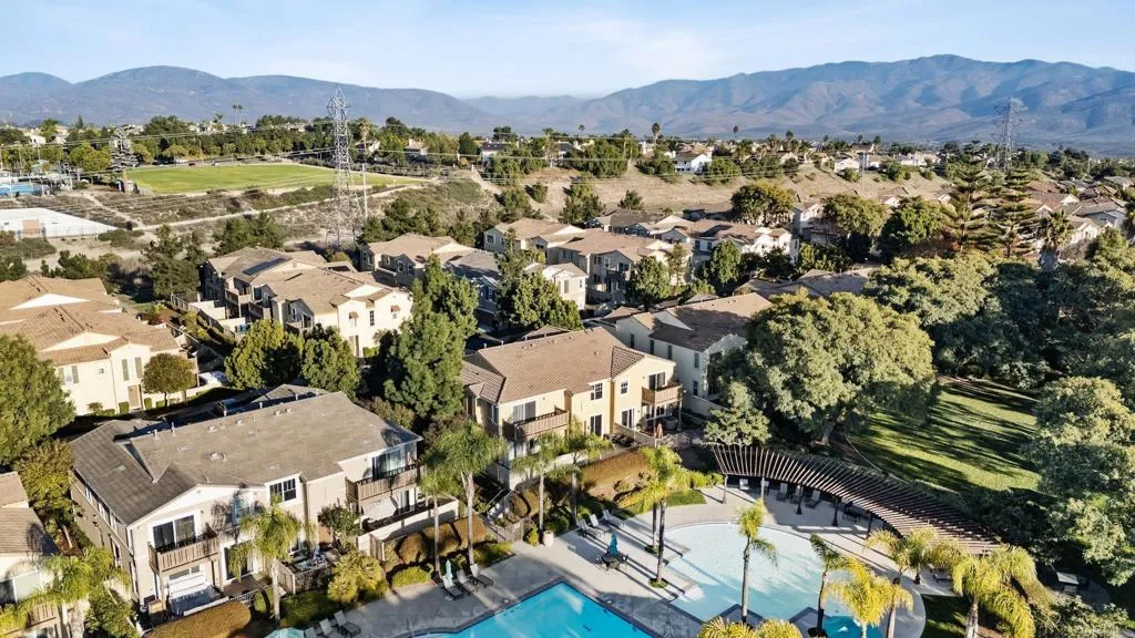 https://cdn.realtyfeed.com/cdn/127/306713976/64fdd6784a4fa9a33cf9ffea21ee686e.webp