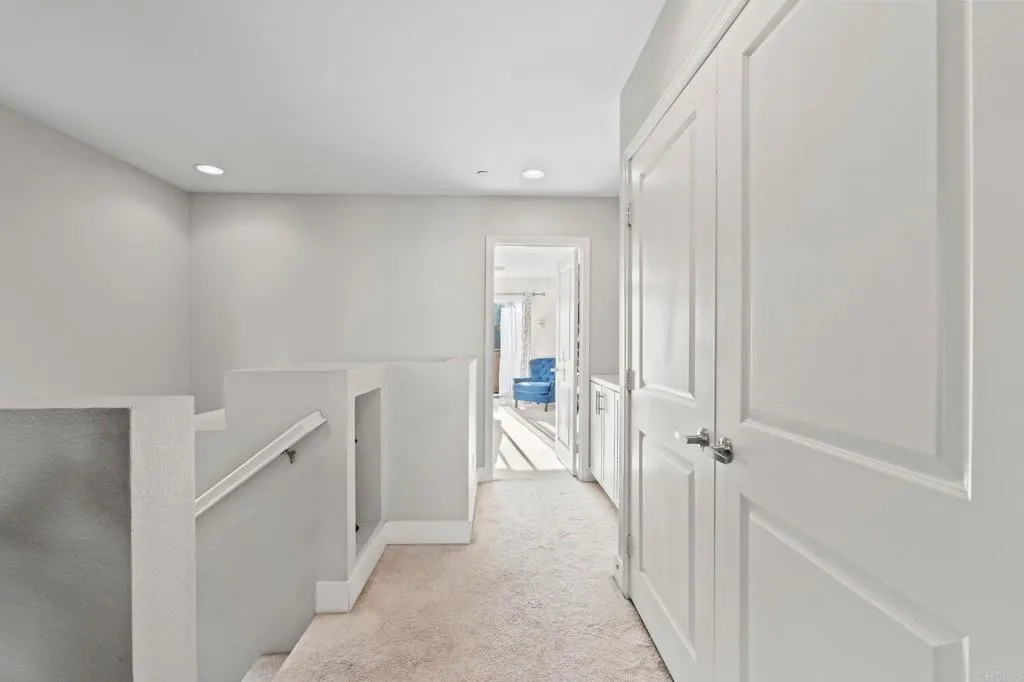 https://cdn.realtyfeed.com/cdn/127/306713976/9e76bbe64de4fbaa6b8f8c1fecee347f.webp