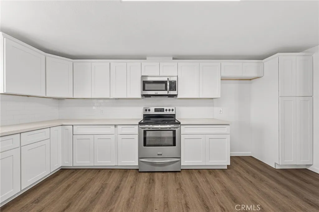 https://cdn.realtyfeed.com/cdn/127/306713989/29e20dc7fa3e7770cabdcc12bccad56c.webp