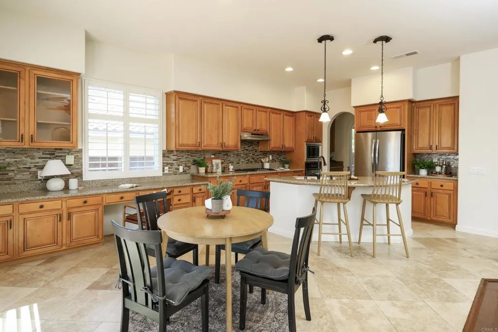 https://cdn.realtyfeed.com/cdn/127/306713990/547a91884044898eede398fa72e776f6.webp