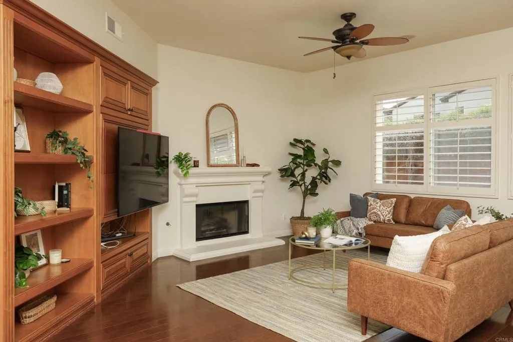 https://cdn.realtyfeed.com/cdn/127/306713990/bddf4b80f643f2eb3e81c00aac28b05f.webp