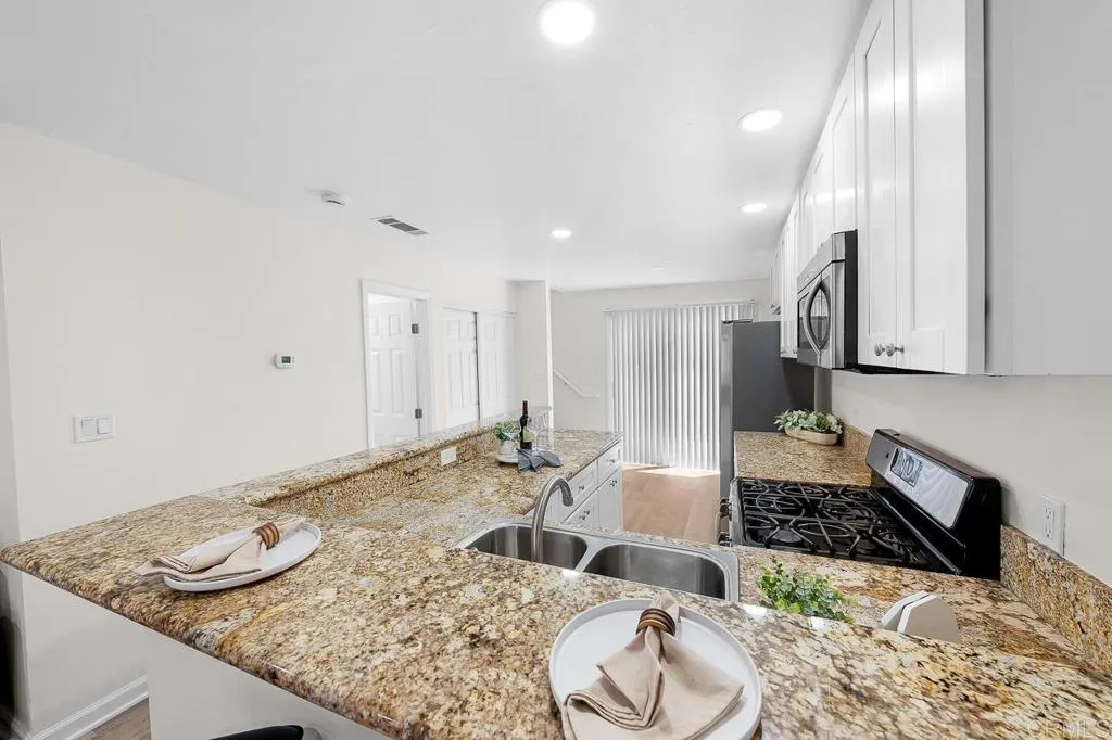 Photo #8: PTP2603535 Listing: Photo #8