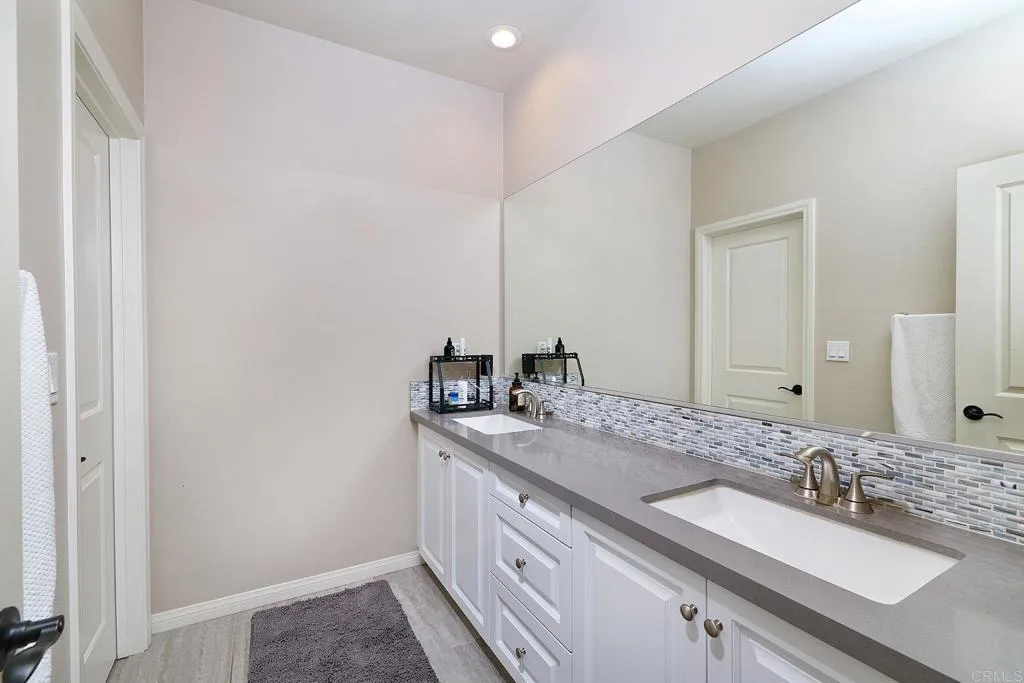https://cdn.realtyfeed.com/cdn/127/306714051/82e61f5bd831e591ee809afad2e8ef88.webp