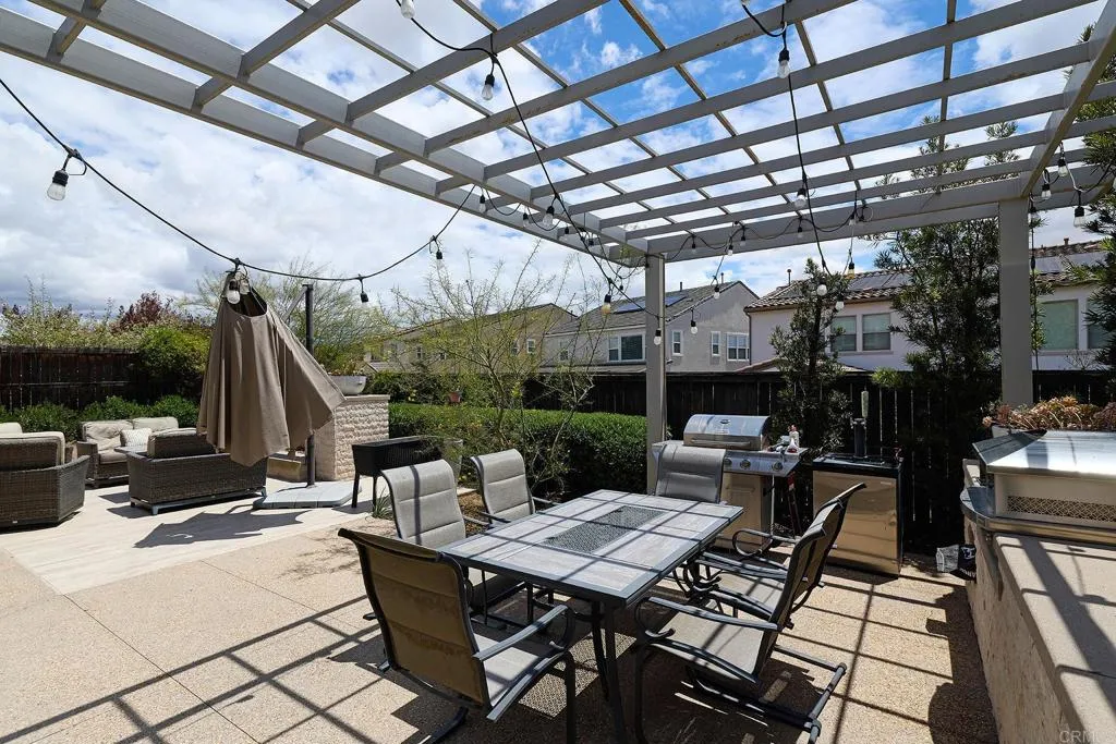 https://cdn.realtyfeed.com/cdn/127/306714051/956abf88bc5b14d0ae9997ec326f4374.webp