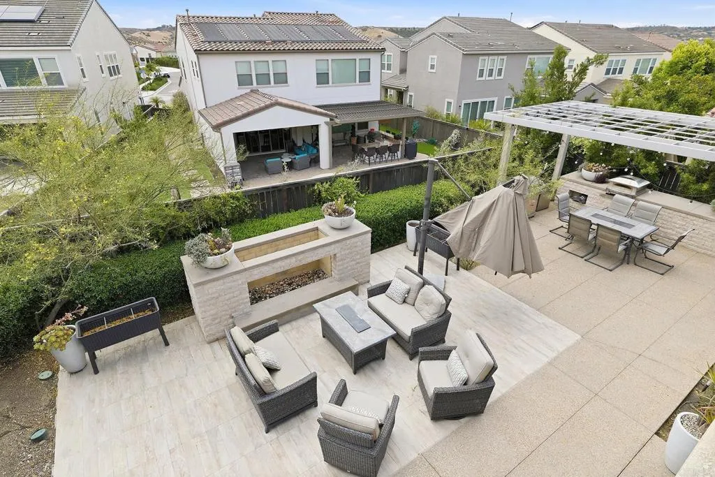 https://cdn.realtyfeed.com/cdn/127/306714051/9f8e8d2d064770f93e3d755a122cddf2.webp