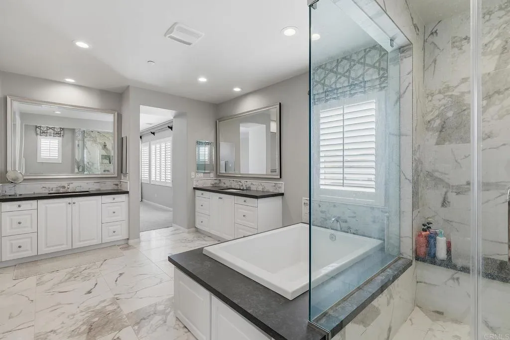 https://cdn.realtyfeed.com/cdn/127/306714051/c7d8f3b610db305e9dae58e002b6c39d.webp
