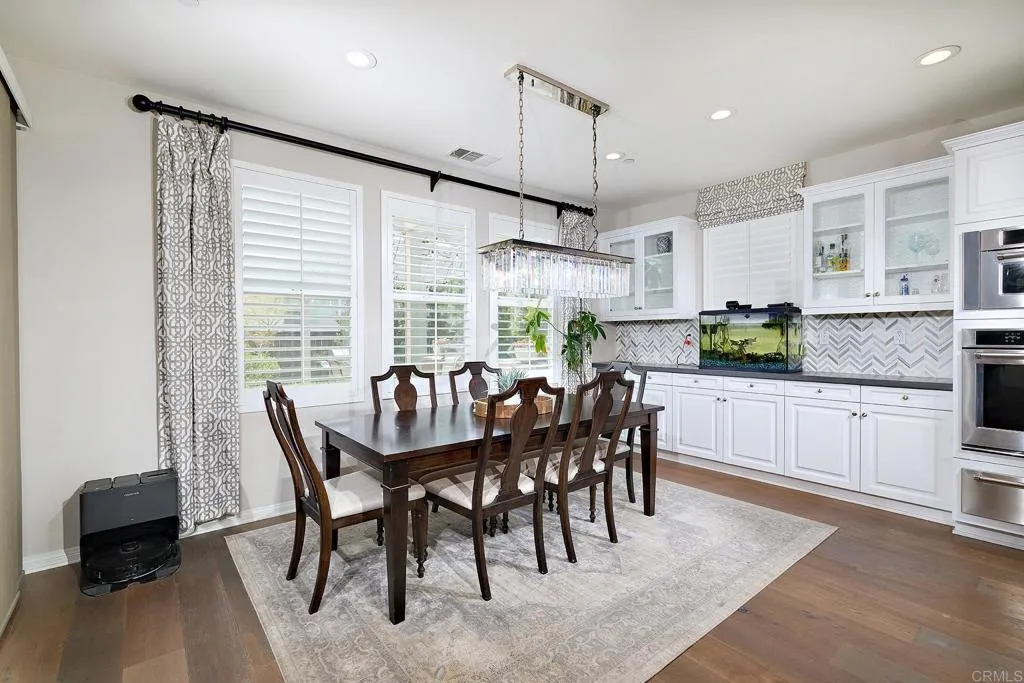 https://cdn.realtyfeed.com/cdn/127/306714051/d27654486f2de21d92495f009586038e.webp