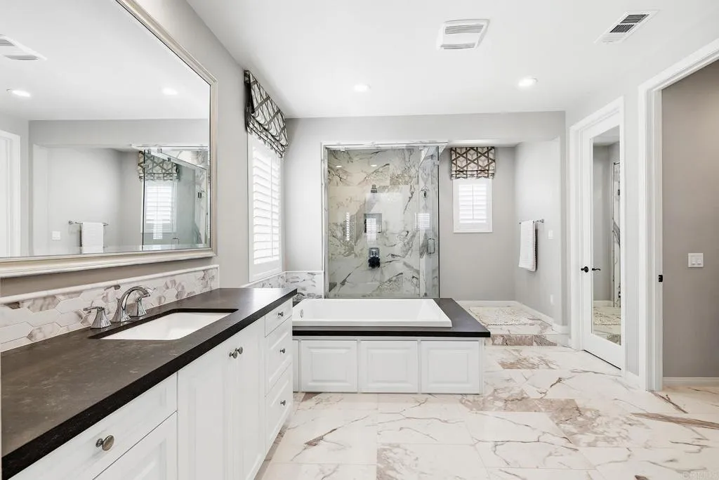 https://cdn.realtyfeed.com/cdn/127/306714051/dac76f86a995bf376a061ab510290201.webp