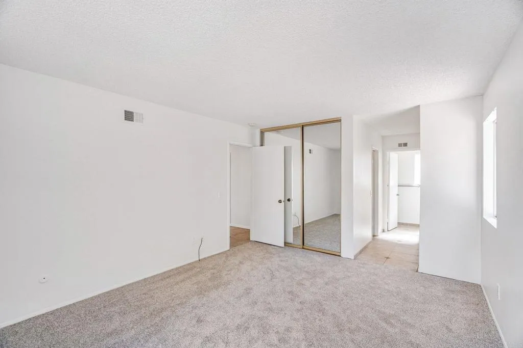 https://cdn.realtyfeed.com/cdn/127/306714052/064242a5a48c3f8e602a773ee553dff5.webp