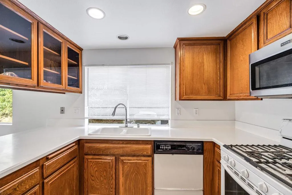 https://cdn.realtyfeed.com/cdn/127/306714052/7943292c2ecb91c6158224a385af0d9a.webp