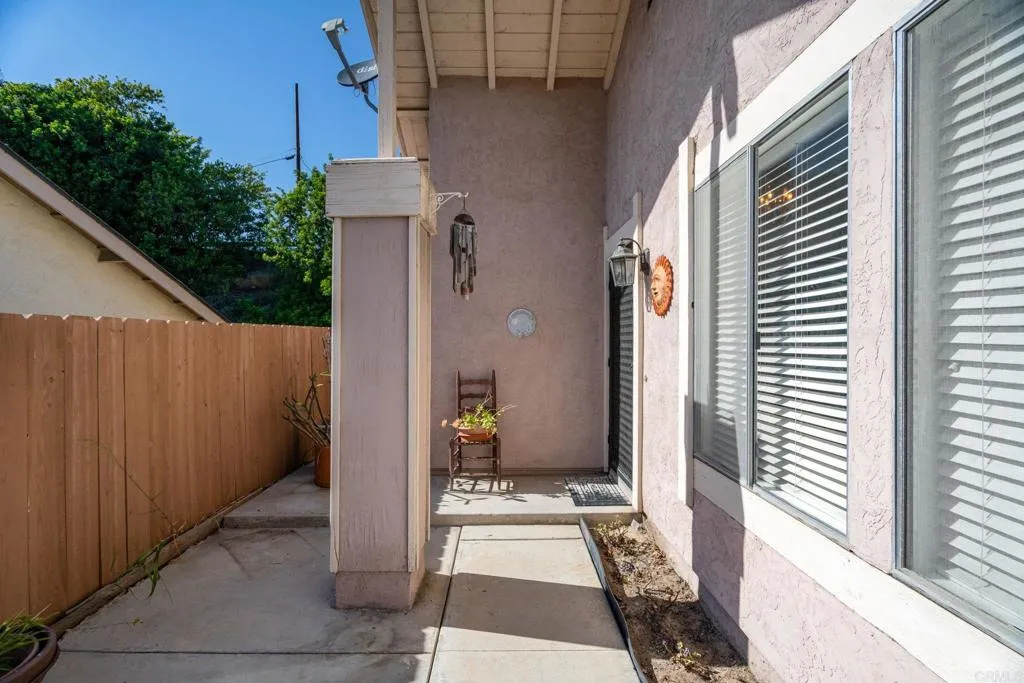 https://cdn.realtyfeed.com/cdn/127/306714052/dc8aeb9769585f46fd755d5360946c5a.webp