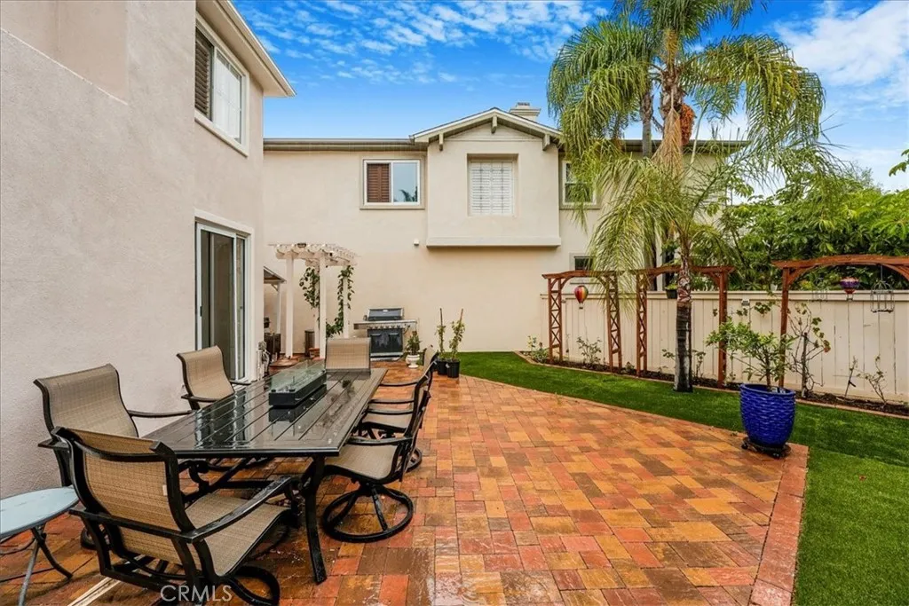 https://cdn.realtyfeed.com/cdn/127/306714077/02f6c909296d3d9f8132babcf2cedbc8.webp
