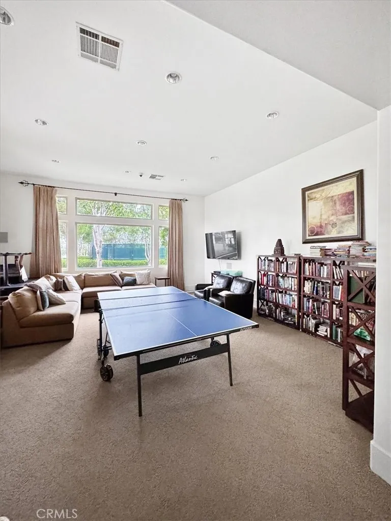 https://cdn.realtyfeed.com/cdn/127/306714077/0c5f2b2b2c2d91c89bae833dfccd8f56.webp