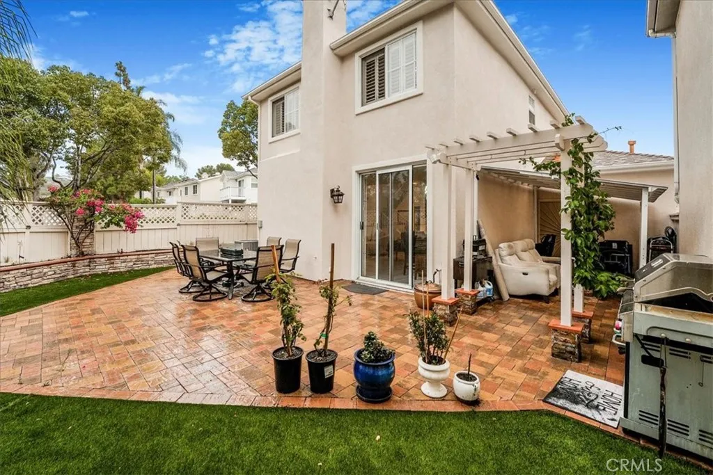 https://cdn.realtyfeed.com/cdn/127/306714077/4700650eafed40b440f98594c0f6abcb.webp