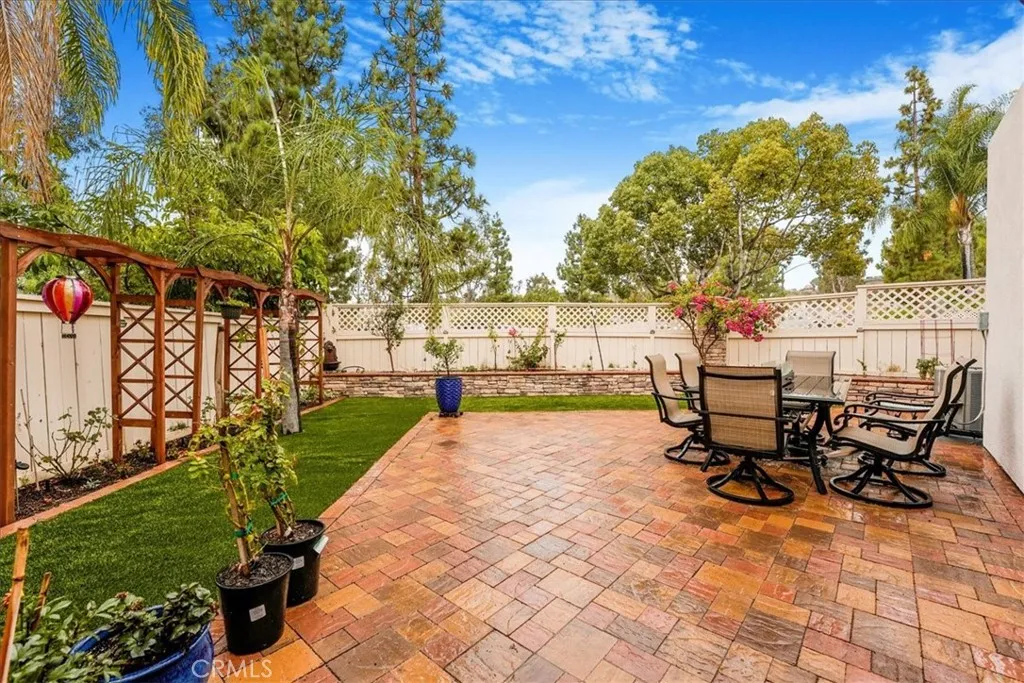 https://cdn.realtyfeed.com/cdn/127/306714077/4e44d7d5441adb02338f74a33e76462a.webp