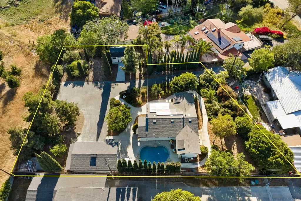 https://cdn.realtyfeed.com/cdn/127/306714081/876a9d016e919db5cdbba8c77a49cf86.webp