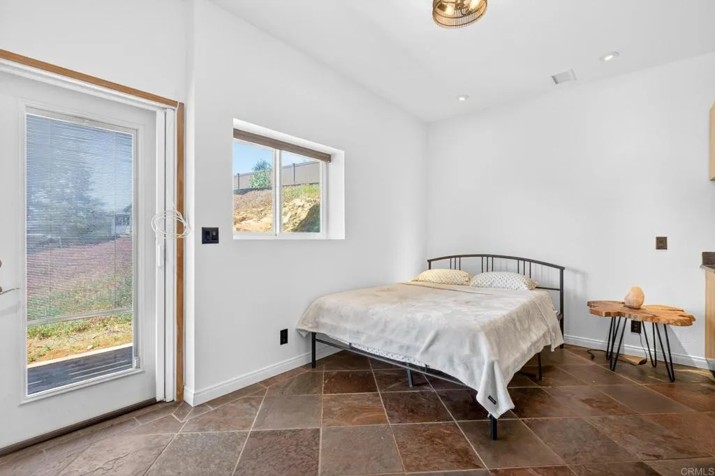https://cdn.realtyfeed.com/cdn/127/306714085/4bb4e0cbaa943be7a1563c704fb2e5c9.webp