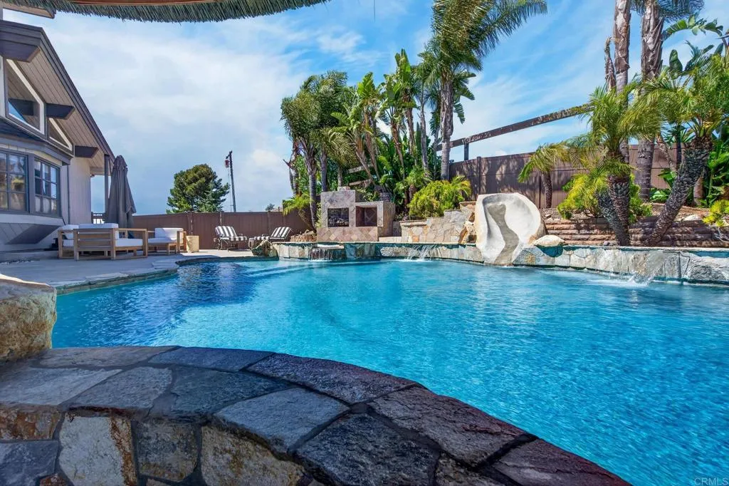 https://cdn.realtyfeed.com/cdn/127/306714085/4d160bcc755f2dd3517cfdaf08d5f8d9.webp