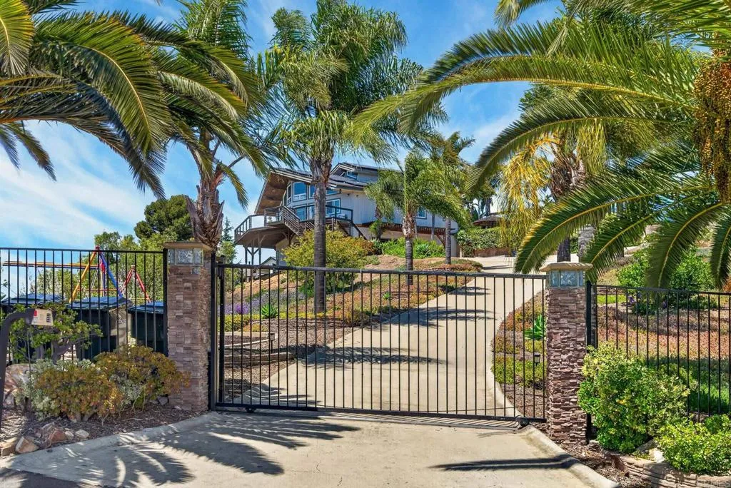 https://cdn.realtyfeed.com/cdn/127/306714085/82821ba96b9f028407818e2bb1effdd8.webp