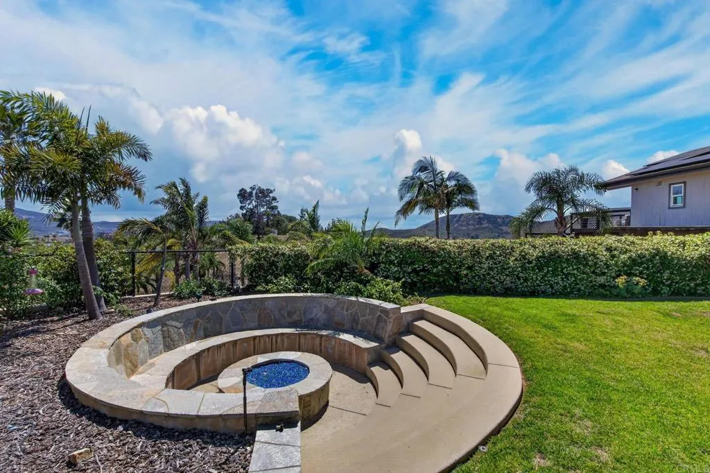 https://cdn.realtyfeed.com/cdn/127/306714085/ed8ee35ac6bb7f4b801ff9014270a52e.webp