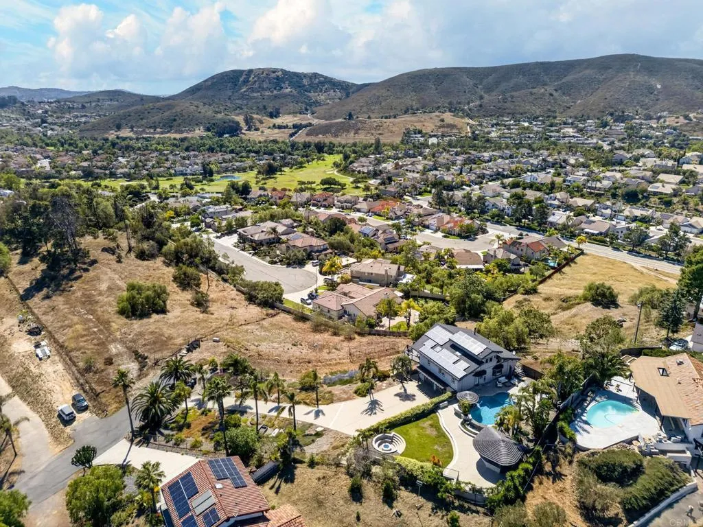 https://cdn.realtyfeed.com/cdn/127/306714085/f3ca0377f5d4016a1ead777d9a6a7bd2.webp
