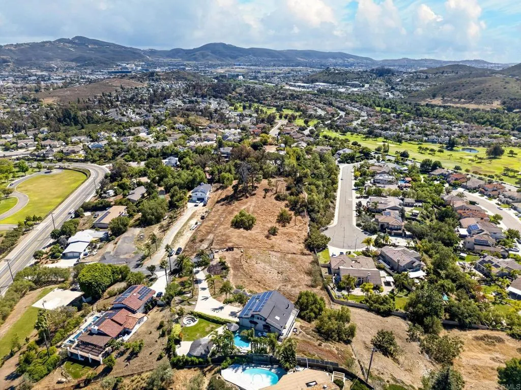 https://cdn.realtyfeed.com/cdn/127/306714085/fb5fa043415745bcee7a8045abc6e407.webp