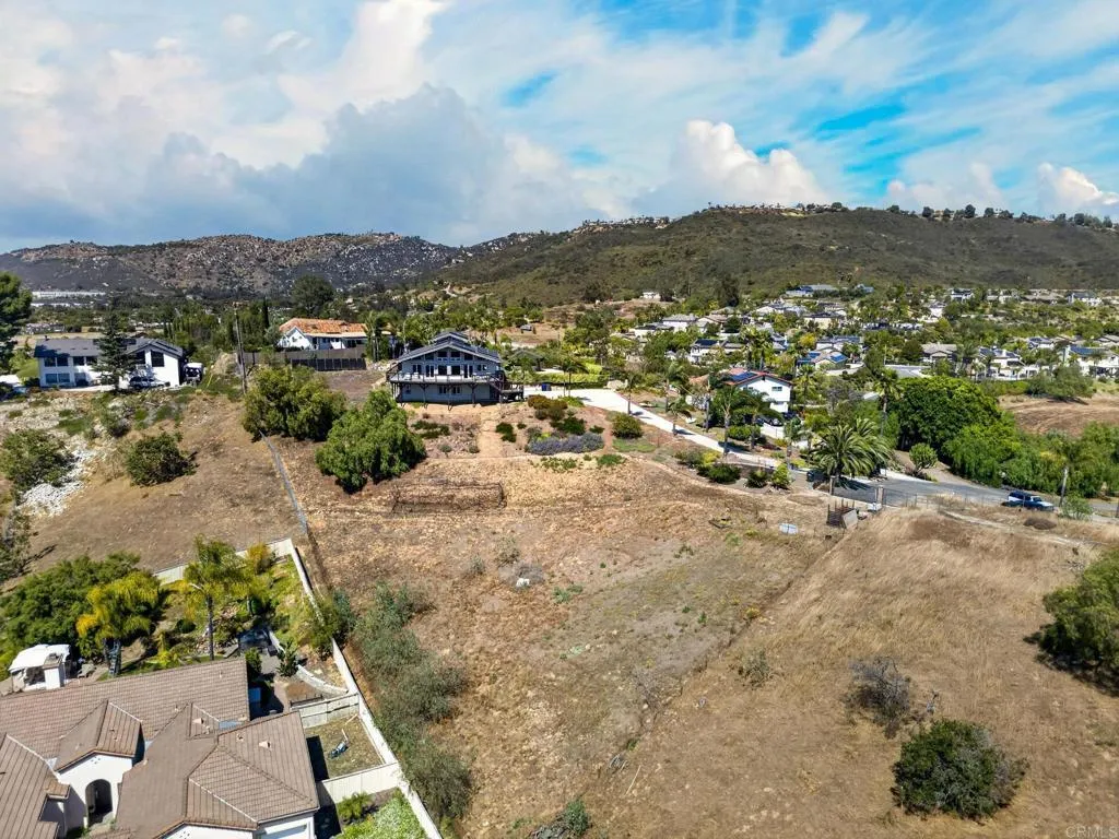 https://cdn.realtyfeed.com/cdn/127/306714085/fea62f47a5fd21ca92111883c9fc94fc.webp