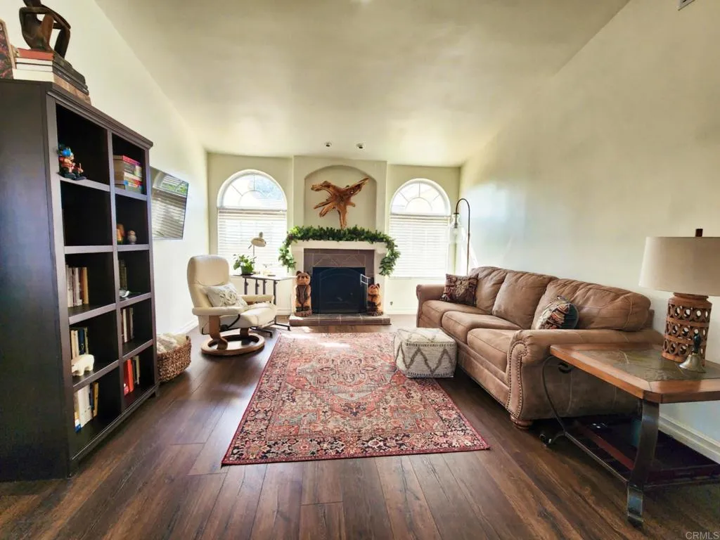 https://cdn.realtyfeed.com/cdn/127/306714129/b567a0b8fd0e7c03bd380a0da2463a28.webp