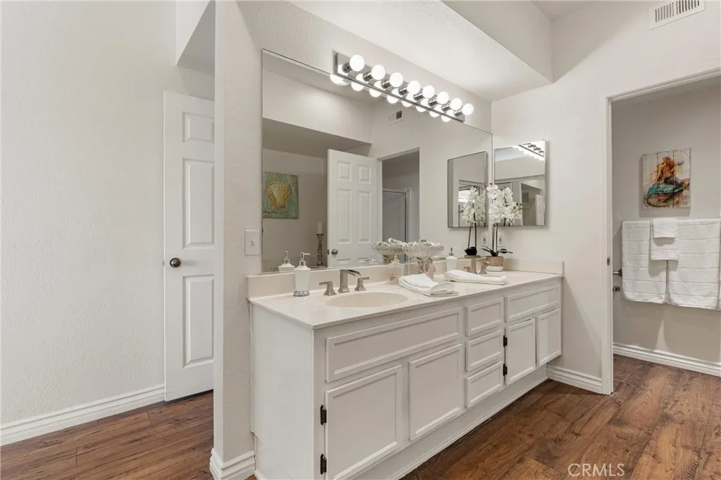 https://cdn.realtyfeed.com/cdn/127/306714132/2f17a35fabed045ba44b73cd886f9930.webp