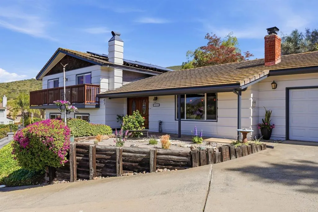 https://cdn.realtyfeed.com/cdn/127/306714137/1306d33c0973d3fd6d176e60bf09d23c.webp