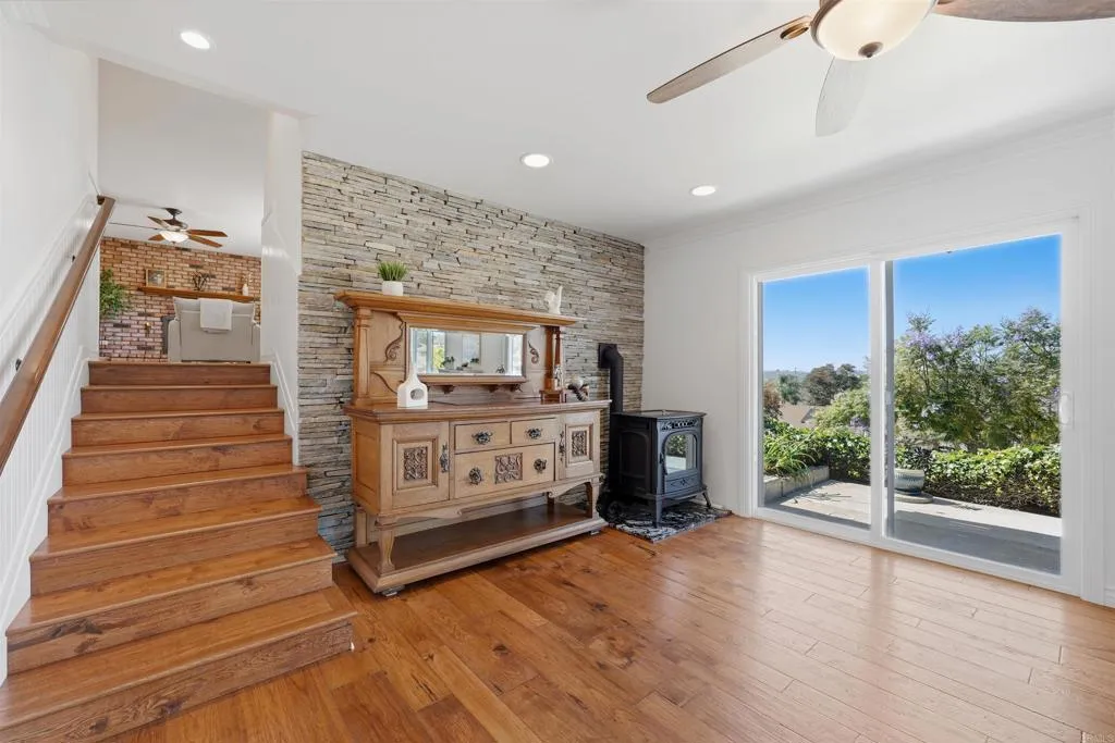 https://cdn.realtyfeed.com/cdn/127/306714137/a51396000b29d372cfe0521d47d994d8.webp