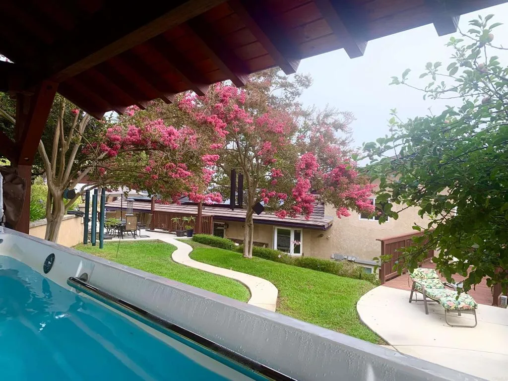 https://cdn.realtyfeed.com/cdn/127/306714137/fe8ba5bd6c0c75836d5de24b221e55ac.webp