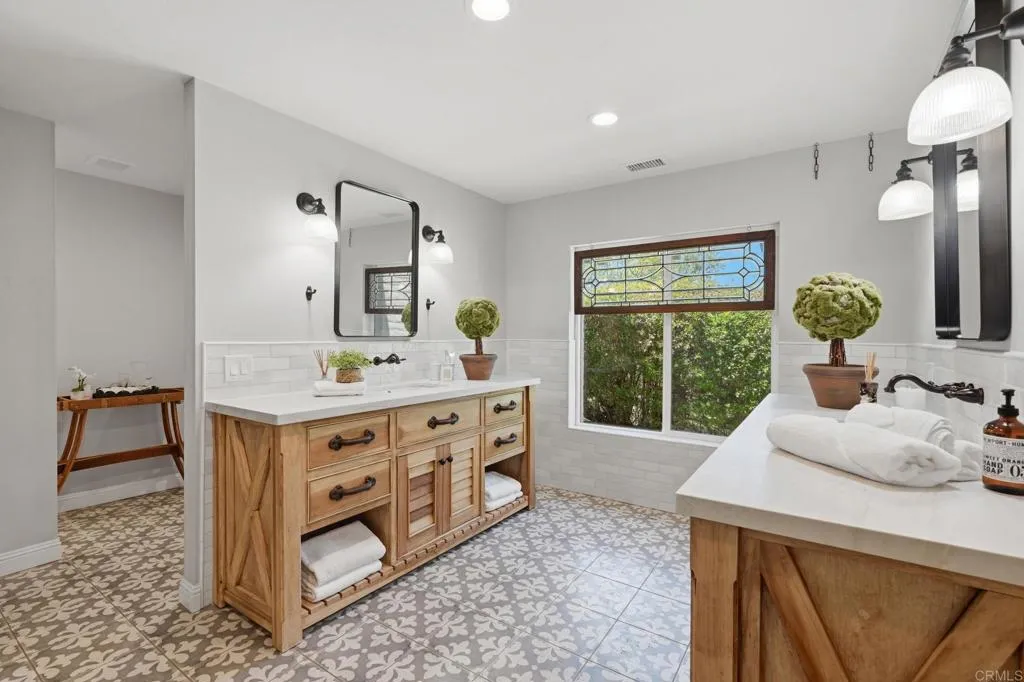 https://cdn.realtyfeed.com/cdn/127/306714150/3e9fd32ee4e9879f92b67deb10c2a847.webp