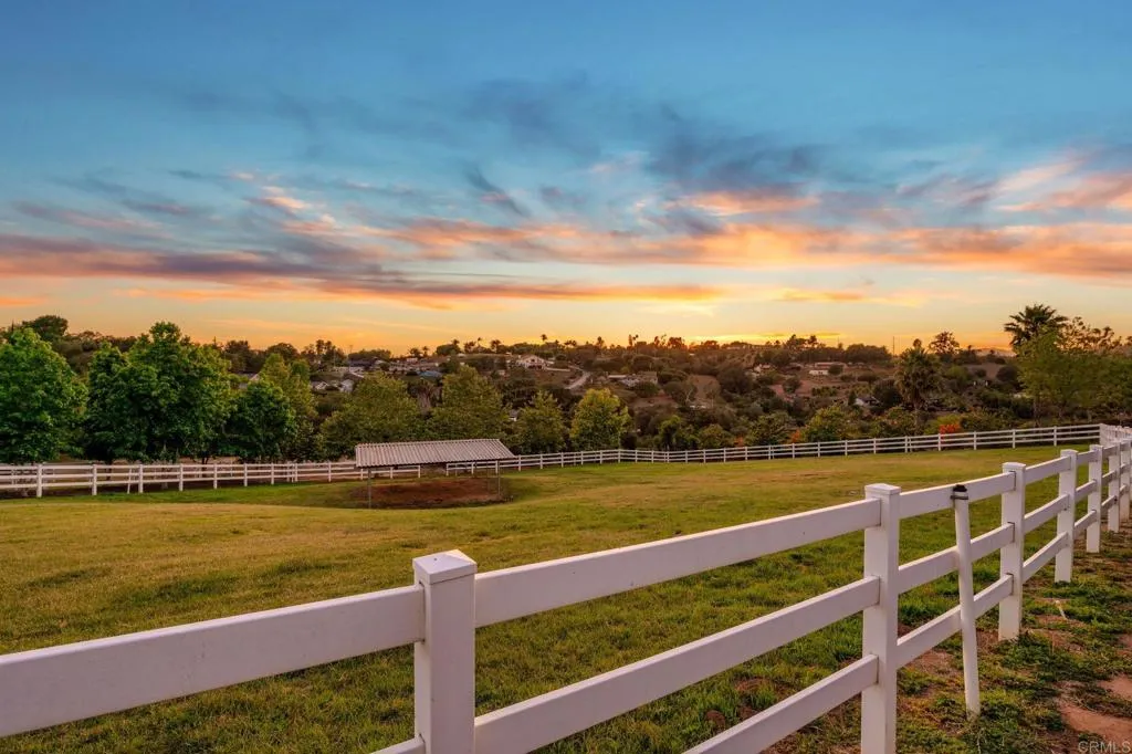 https://cdn.realtyfeed.com/cdn/127/306714150/6e567a3f3678ac3fe210128015682b88.webp