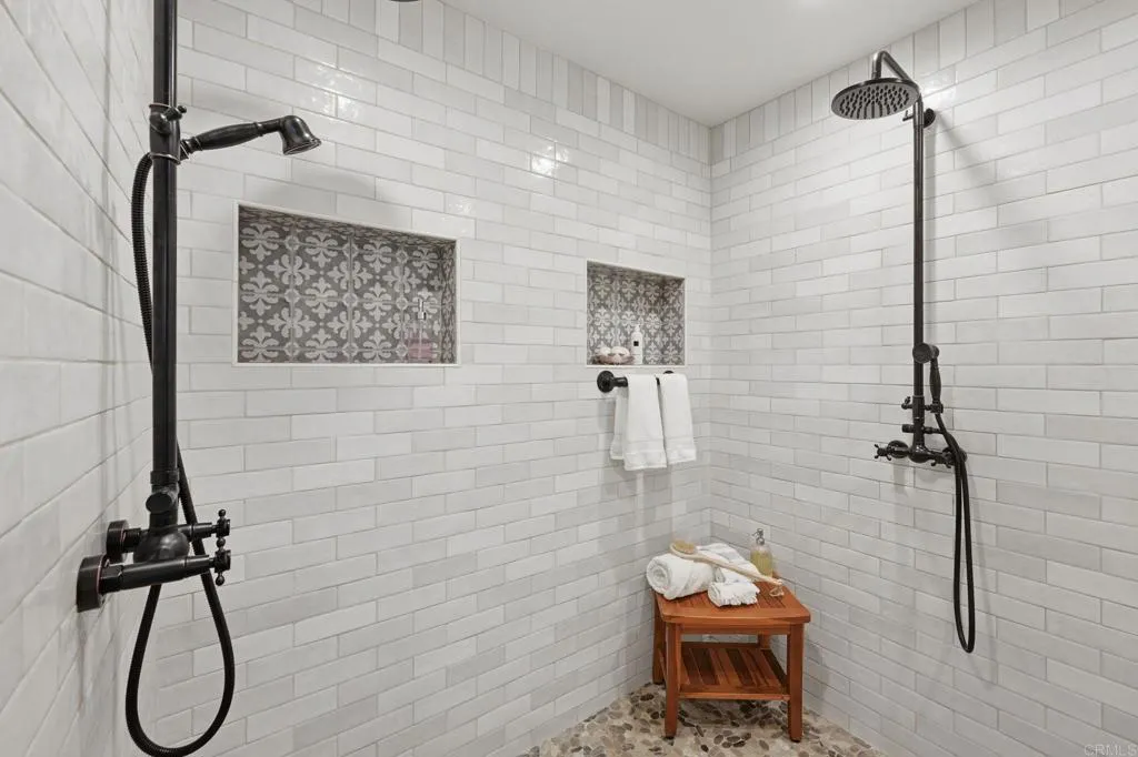 https://cdn.realtyfeed.com/cdn/127/306714150/c24a1c038d3e0fdaac2a83f0a28152ce.webp