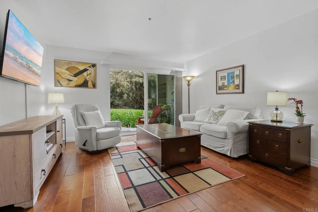 https://cdn.realtyfeed.com/cdn/127/306714162/4de87119f4bd1263097e426678bda974.webp