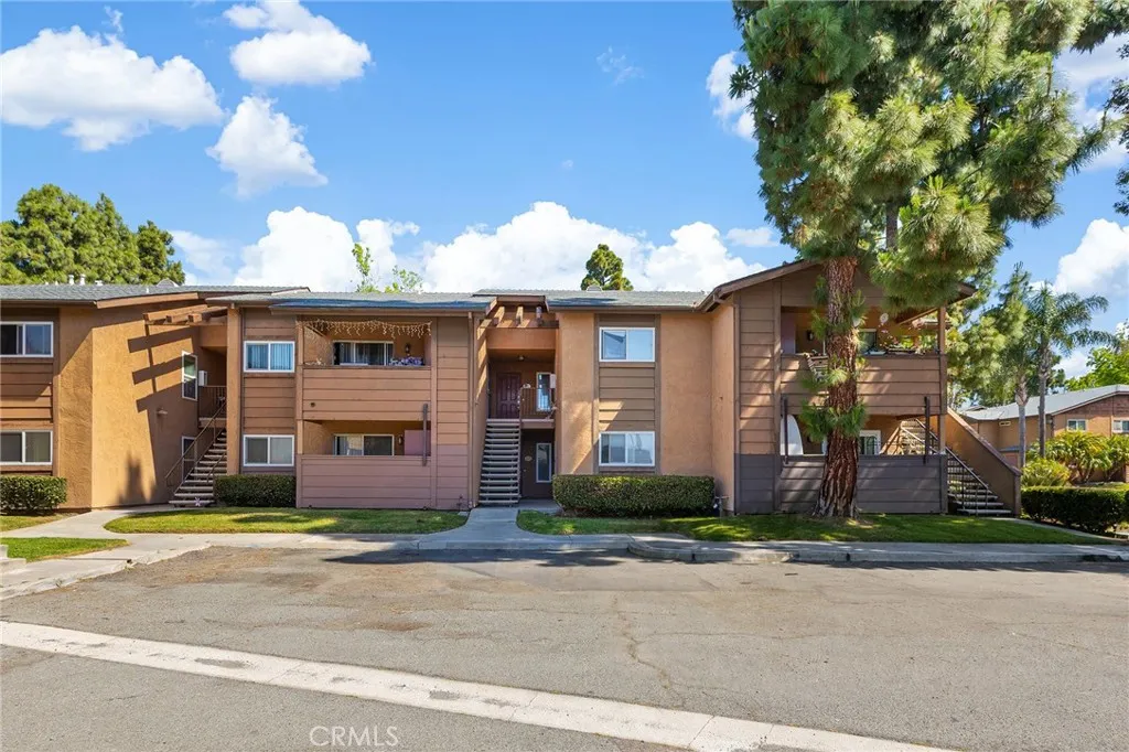 https://cdn.realtyfeed.com/cdn/127/306714166/0e1a98ff8f17d36f138ace08ccf3dccc.webp