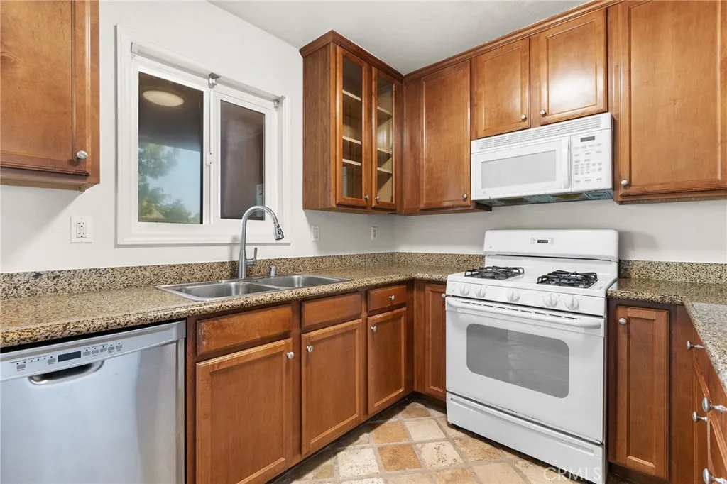 https://cdn.realtyfeed.com/cdn/127/306714166/573b48b9b4fafe2ea871eef91fcd3cb3.webp
