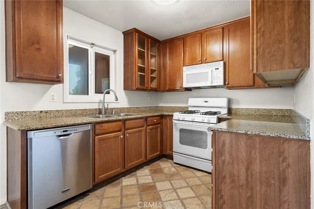 https://cdn.realtyfeed.com/cdn/127/306714166/934d65f1d1307f2010a0eb3b0e916ac3.webp